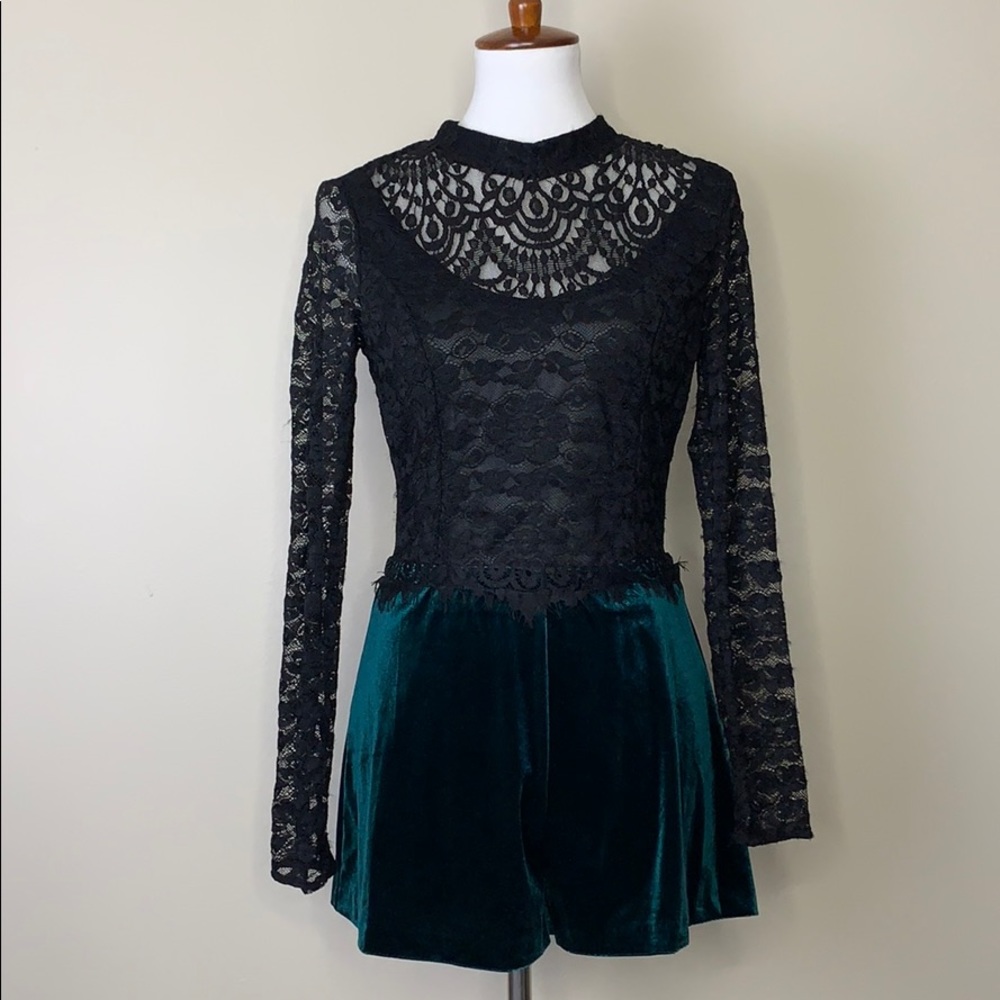 LULUMARI Black Lace & Green Velvet Romper S